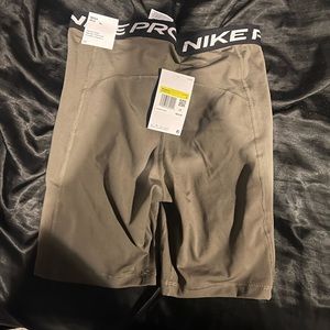 NWT Nike pro shorts